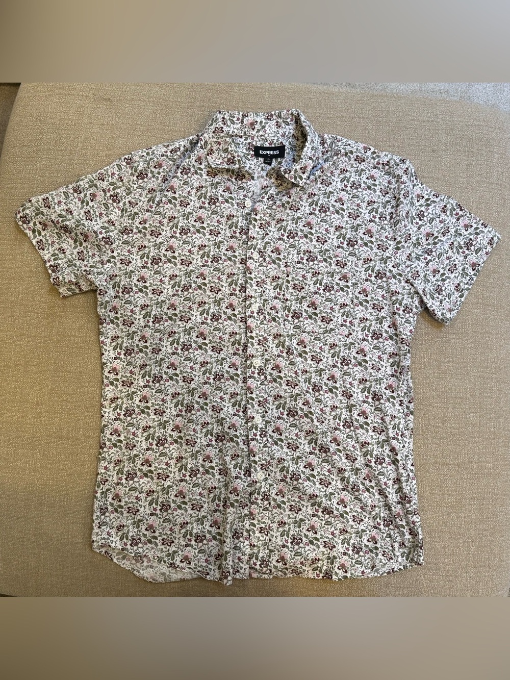 Express Men's White Floral Short Sleeve Button-Up Shirt